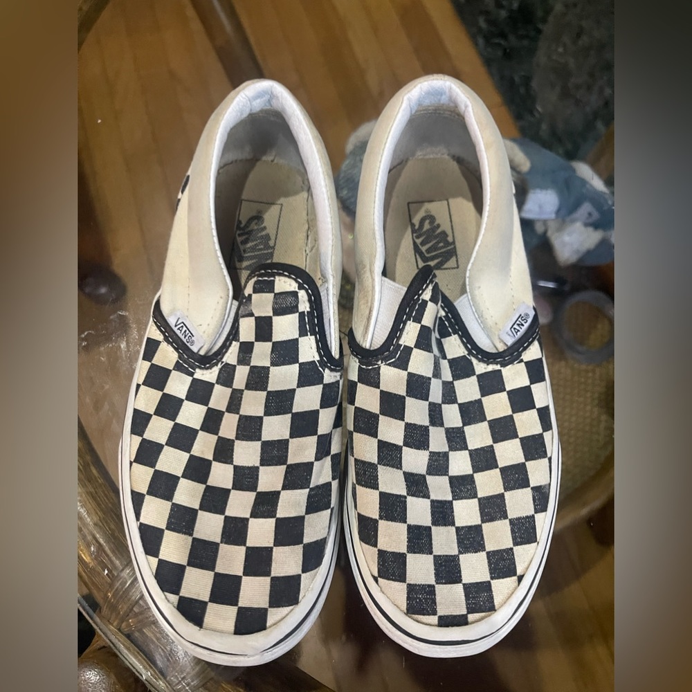 Used Vans - Picture 2 of 4